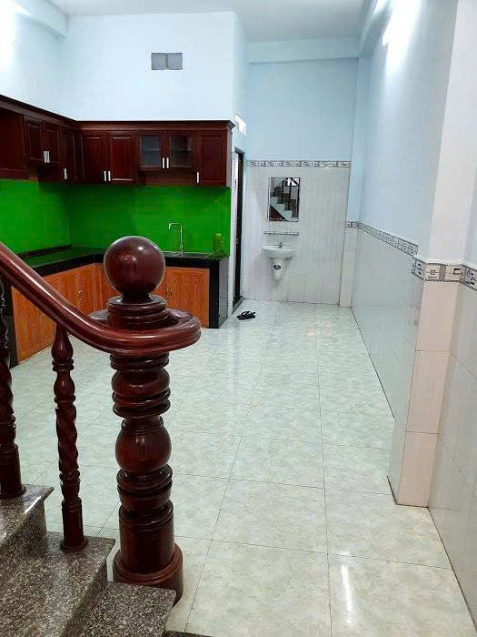 NHÀ MẶT TIỀN VỪA Ở VỪA KINH DOANH - ĐƯỜNG THÔNG TỨ TUNG DÂN CƯ ĐÔNG ĐÚC - KHU TOÀN BIỆT THỰ VÀ NHÀ PHỐ DÂN TRÍ CAO RÁO SACH SẼ