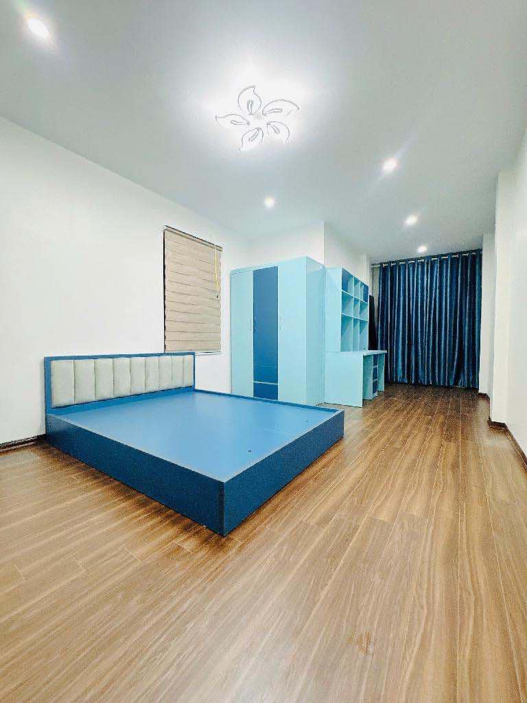 Đặng Tiến Đông Hồ Hoàng Cầu Đống Đa