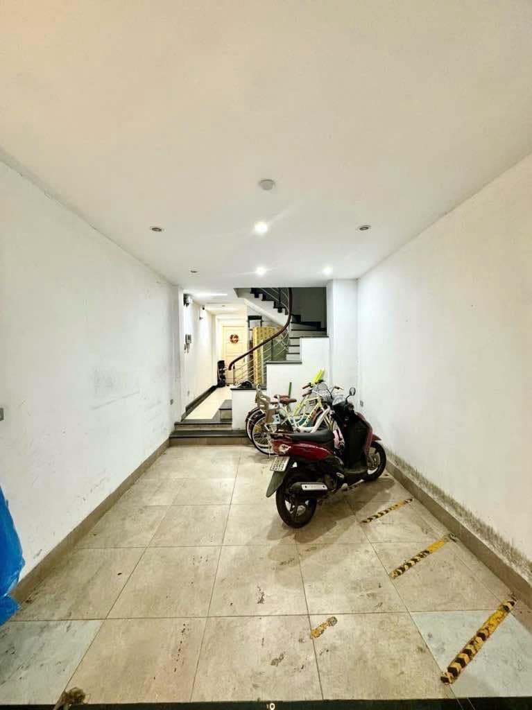 Siêu phẩm hiếm Yên Lãng  Đống Đa phân lô ô tô đỗ cửa KD VP có thang máy