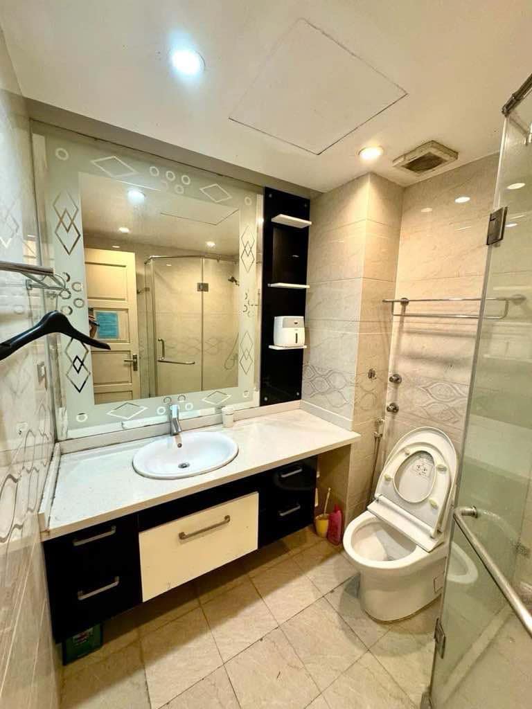 Siêu phẩm hiếm Yên Lãng  Đống Đa phân lô ô tô đỗ cửa KD VP có thang máy