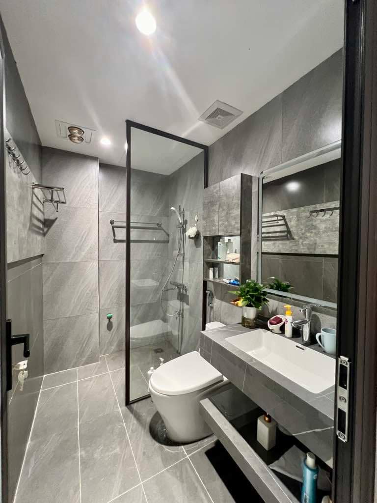 Khu Vip Cầu Giấy nhà xây mới tháng máy Gara ô tô