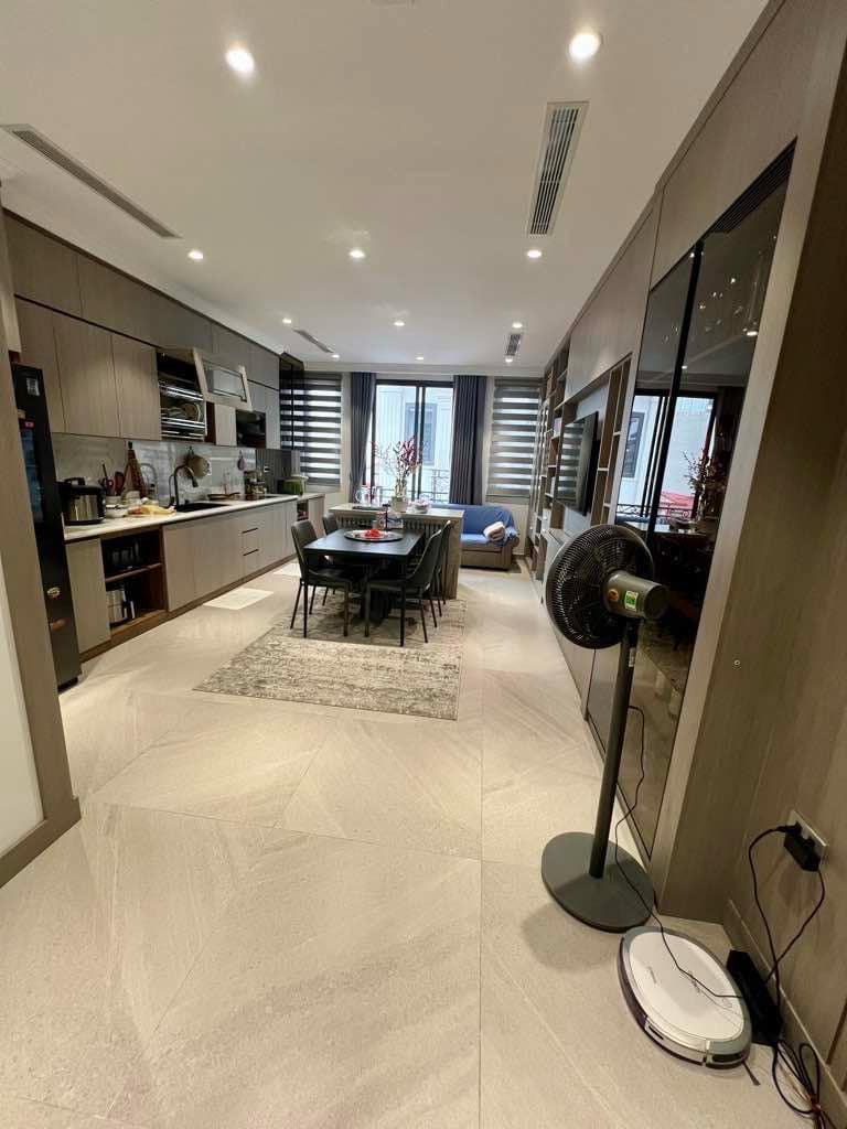 Khu Vip Cầu Giấy nhà xây mới tháng máy Gara ô tô