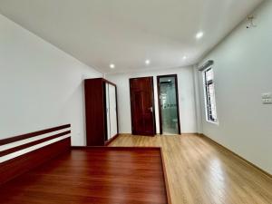 LÔ GÓC ĐẸP TẠI QUẬN BẮC TỪ LIÊM 35M X 5T, MT 4M, Ô TÔ, FULL NT XỊN SÒ HƠN 6 TỶ