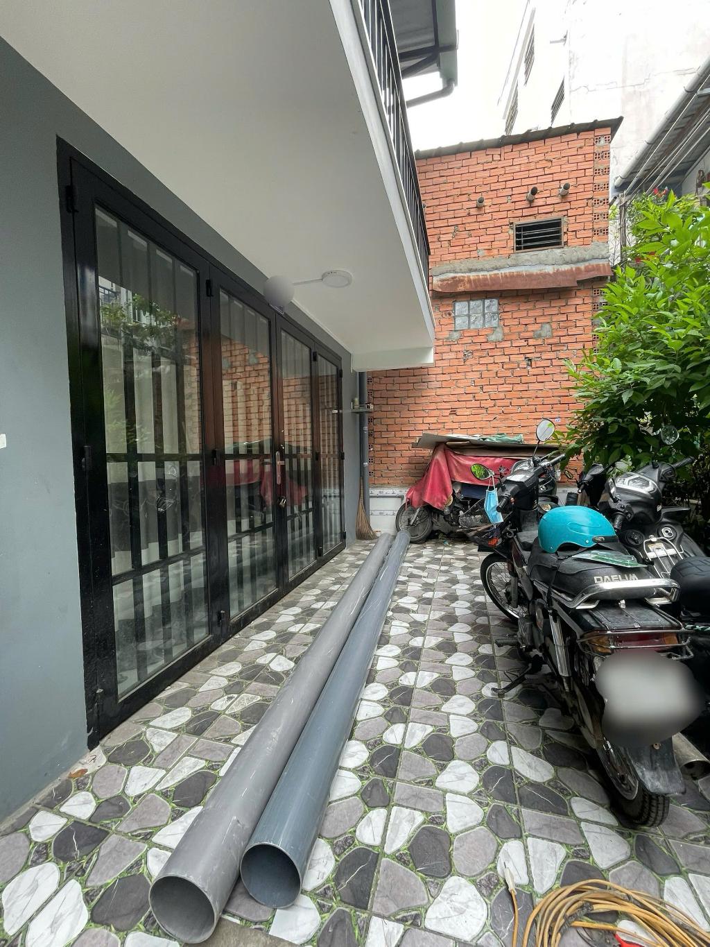 NHÀ ĐẸP ÔNG ÍCH KHIÊM, QUẬN 11, KHU TRUNG TÂM, HXH, 36M2, CHỈ 5 TỎI.