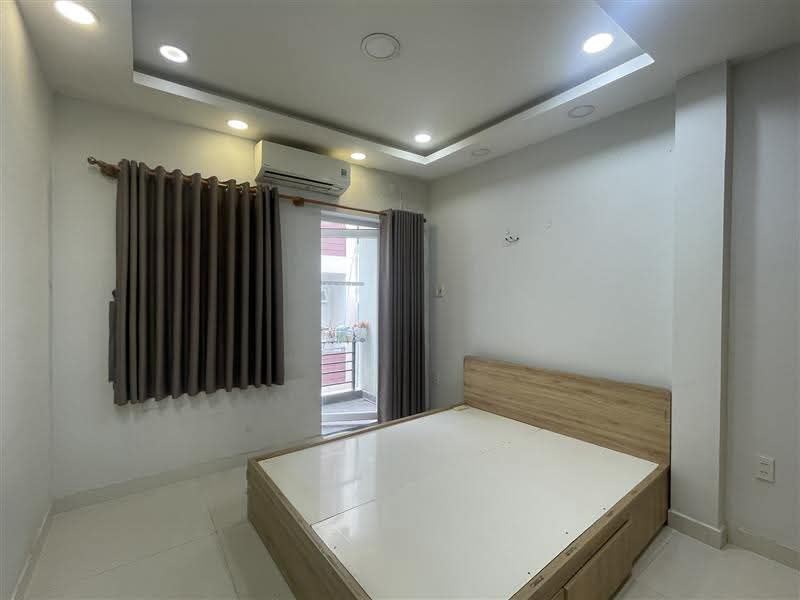 NHÀ ĐẸP MỚI XÂY - QUẬN 5 - LÊ HỒNG PHONG - 4 TẦNG - HƠN 8 TỶ