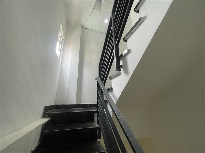 NHÀ ĐẸP MỚI XÂY - QUẬN 5 - LÊ HỒNG PHONG - 4 TẦNG - HƠN 8 TỶ