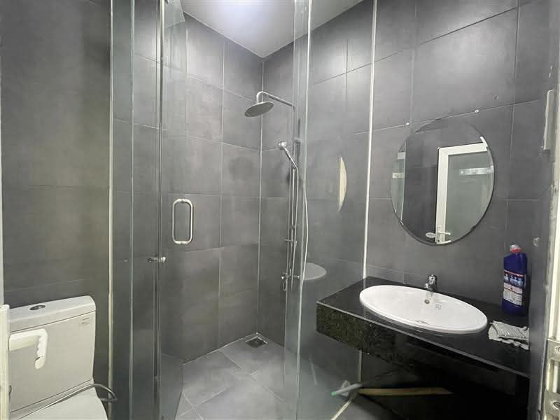 NHỈNH 8 TỶ - NHÀ QUẬN 5 MỚI XÂY - 4 TẦNG BTCT - XÁCH VALI VÀO Ở NGAY