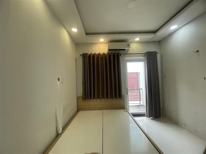 CẦN BÁN NHÀ MỚI XÂY - QUẬN 5 - HƠN 8 TỶ - 4 TẦNG