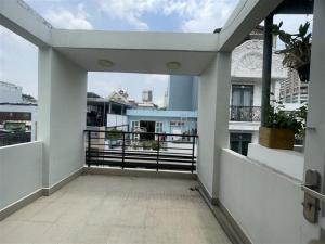 CHỈ HƠN 8 TỶ - MỚI ĐẸP SANG TRỌNG - TRUNG TÂM QUẬN 5 - LÊ HỒNG PHONG  - 4 TẦNG BTCT