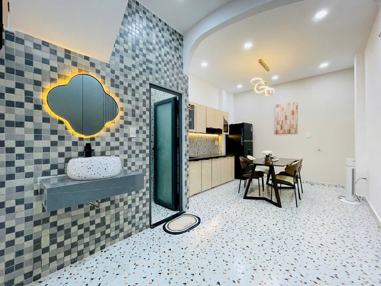55m2 , lô đất yên tĩnh,xây được 4 tầng.Bình Trưng Tây,q2