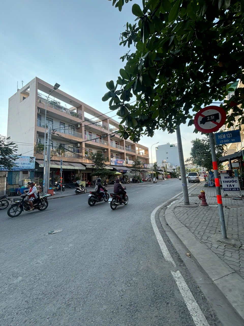 NGUYỄN VĂN QUỲ- DT ĐẸP-168m2 GIÁ 8,6 Tỷ