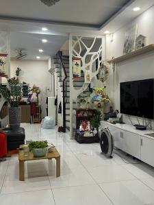 TPHCM,Q7,Hẻm 585 Nguyễn Thị Thập 40m2,4 tầng giá 6,5 tỷ