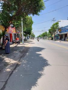 BÁN NHÀ MẶT TIỀN