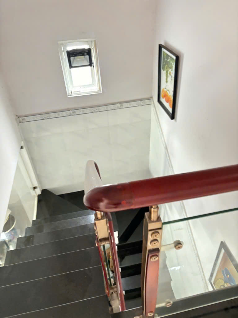 Đường 8m, Nhà Đúc 3 Tầng, DT: 4x13,5, Hạ 1OOtr, Ngay Tân Kỳ Tân Quý, chỉ 5,x tỷ