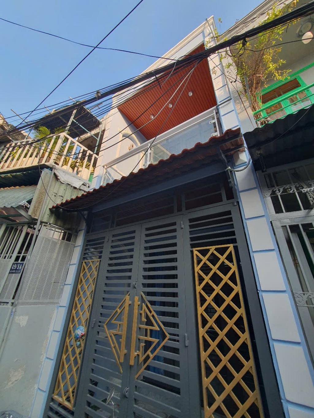 BÁN NHÀ LÔ GÓC CỰC ĐỈNH - NHÀ TÂN BÌNH - 3 MẶT HẺM THÔNG THOÁNG - NGANG 5.3 CỰC HIẾM - HẺM TRƯỚC NHÀ 5M - CHỈ 6.2 TỶ.