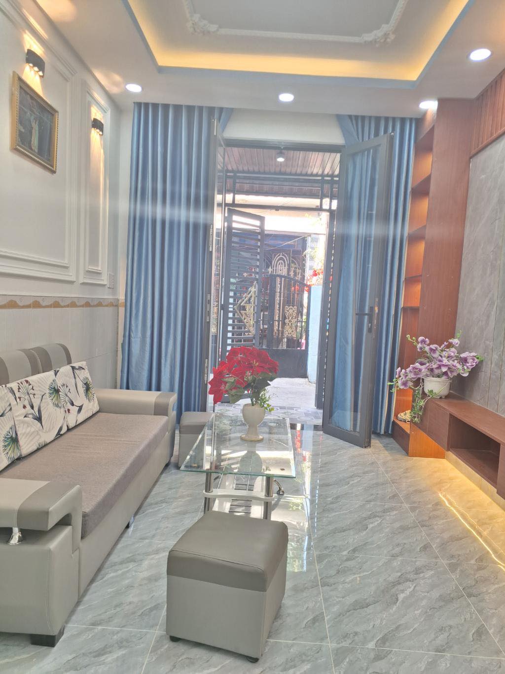 BÁN NHÀ LÔ GÓC CỰC ĐỈNH - NHÀ TÂN BÌNH - 3 MẶT HẺM THÔNG THOÁNG - NGANG 5.3 CỰC HIẾM - HẺM TRƯỚC NHÀ 5M - CHỈ 6.2 TỶ.