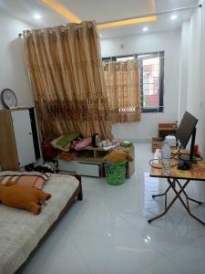 Bán nhà dân xây, đang kinh doanh nail