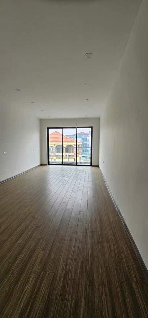 NGÔ GIA TỰ, LONG BIÊN - Nhà đẹp, sổ đỏ chính chủ giao dịch ngay.