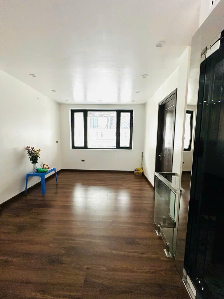 NGUYỄN SƠN, LONG BIÊN - NHÀ ĐẸP, LÔ GÓC, SỔ ĐỎ CHÍNH CHỦ