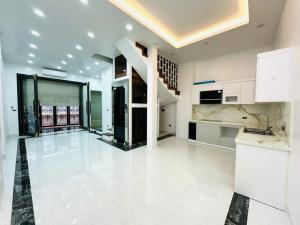 NGUYỄN SƠN, LONG BIÊN - NHÀ ĐẸP, LÔ GÓC, SỔ ĐỎ CHÍNH CHỦ