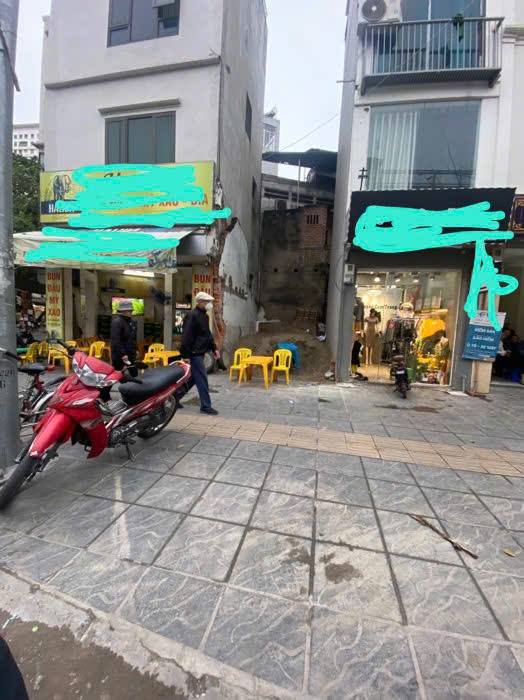 Mặt phố Minh Khai- HBT khu vực trung tâm kinh tế, Mặt tiền 2,9m, giá bán chỉ 5,4 tỷ