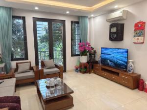 BÁN NHÀ TÁI ĐỊNH CƯ DƯƠNG NỘI 6 TẦNG, THANG MÁY, 50M2, GIÁ 15.X TỶ