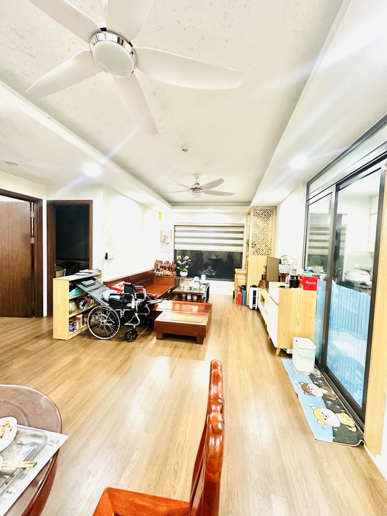 Bán căn 86m CC green park trần thủ độ