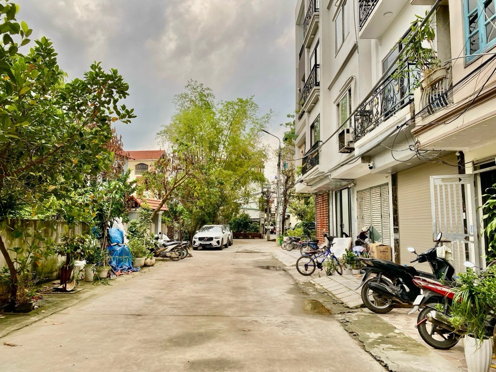 Nhà đẹp mới tinh ở Vân Canh - Hoài Đức chủ cần bán để sang An Khánh mua cho tiện với công việc