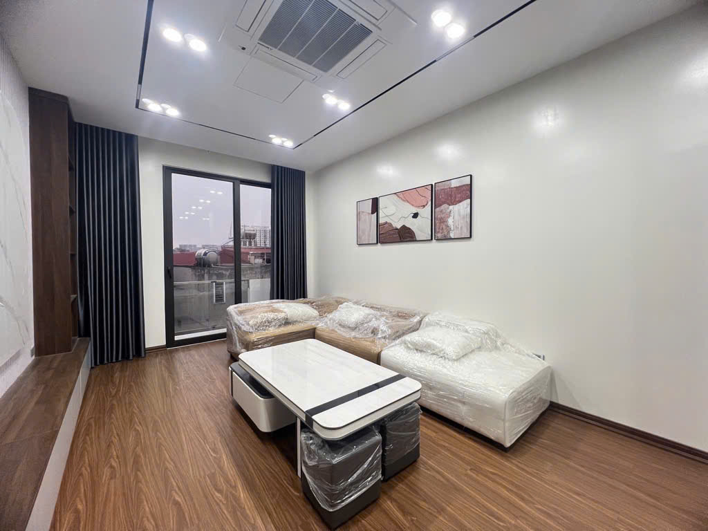 NHÀ SIÊU ĐẸP TẠI NGUYỄN VĂN CỪ - LONG BIÊN