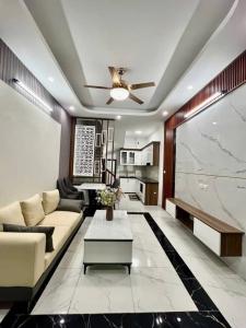 Bán nhà đẹp Nguyễn Văn Cừ