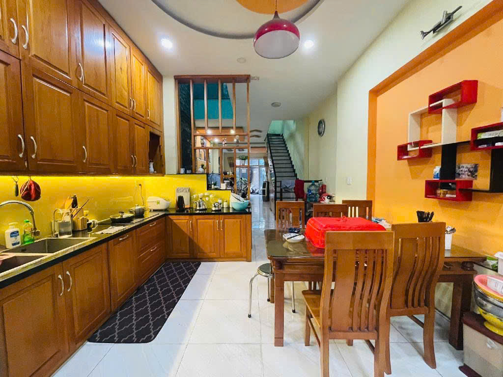 BÁN NHÀ HXH PHÚ THỌ HÒA – 3 TẦNG BTCT – GIÁ CHỈ 8 TỶ.