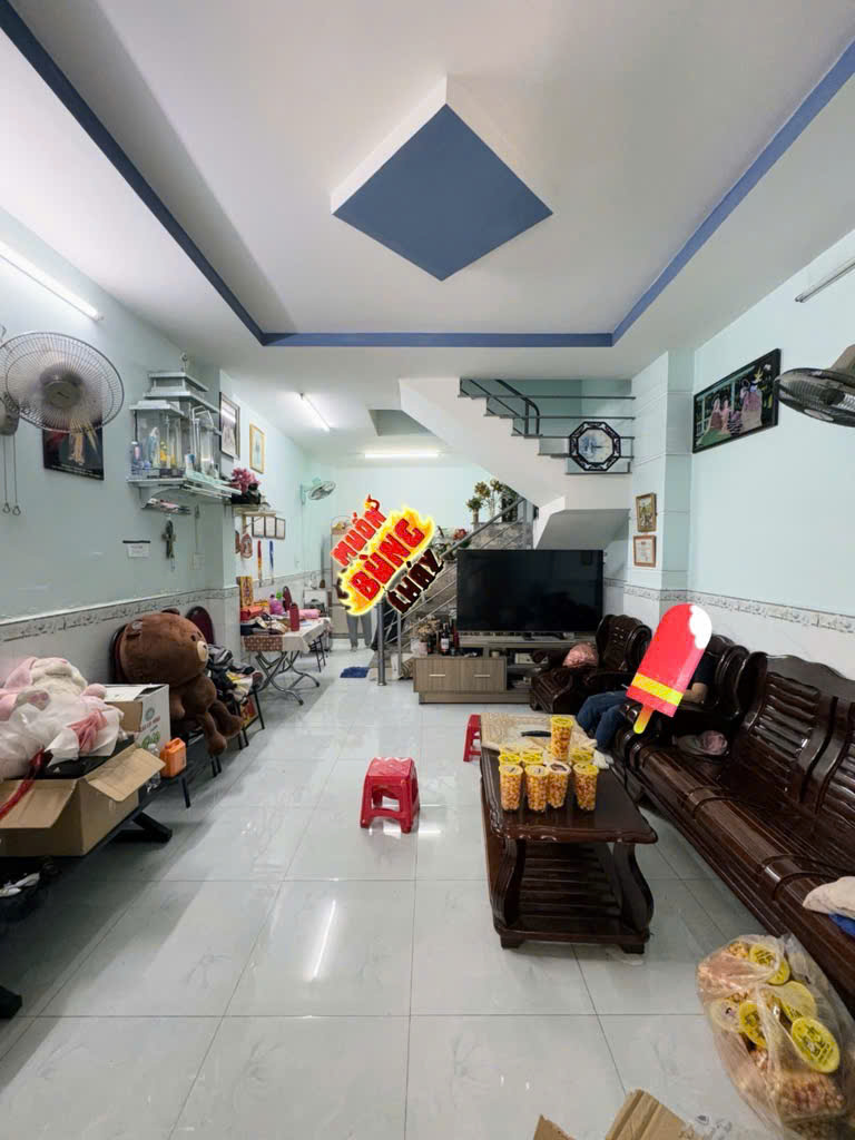 Siêu Phẩm Mặt Tiền - Giá Chỉ 3.47 Tỷ - Kinh Doanh Đỉnh - Nhà 3 Tầng - Sổ Vuông Đẹp - Ngay Chợ Gò Xoài