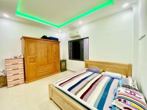 VƯỜN LÀI – NHÀ 5 TẦNG, 4.5X16M – GIÁ TỐT CHỈ 9.7 TỶ