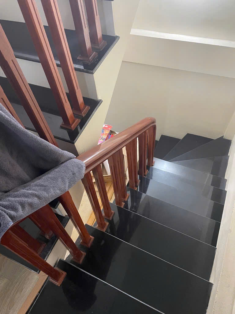 Nhà mặt đường kinh doanh sầm uất phố Gia Quất, Ô tô Tránh, vỉa hè rộng