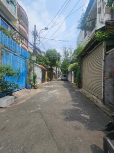 Bán nhà quận Tân Bình, hẻm xe hơi tránh nhau, 71m2, giá 10.98 tỷ
