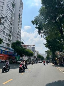 Bán nhà quận Tân Bình, 100m2, giá 9.5 tỷ