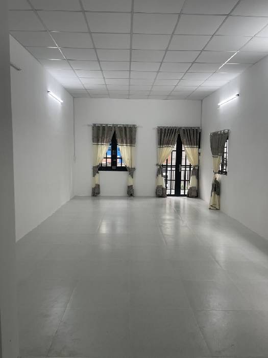 Cần bán MT hẽm, Ông ích khiêm, Quận 11