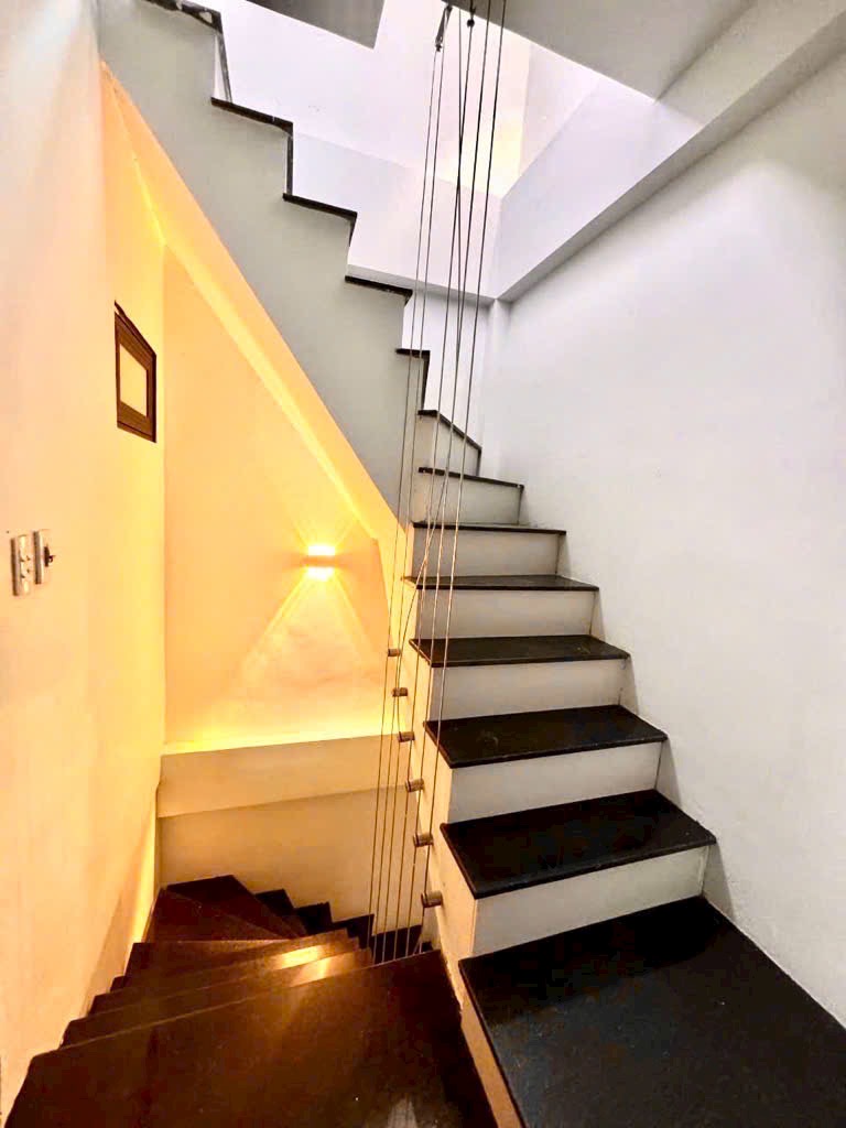 Bán nhà phố Minh Khai,Hai Bà Trưng,Hà Nội.