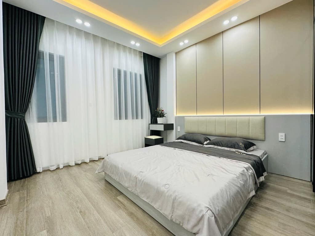 TRUNG TÂM THANH XUÂN - SÁT Ô TÔ - CHỈ 5.9 TỶ
NHÂN HOÀ - 31m² - 5 tầng - 3 ngủ rộng