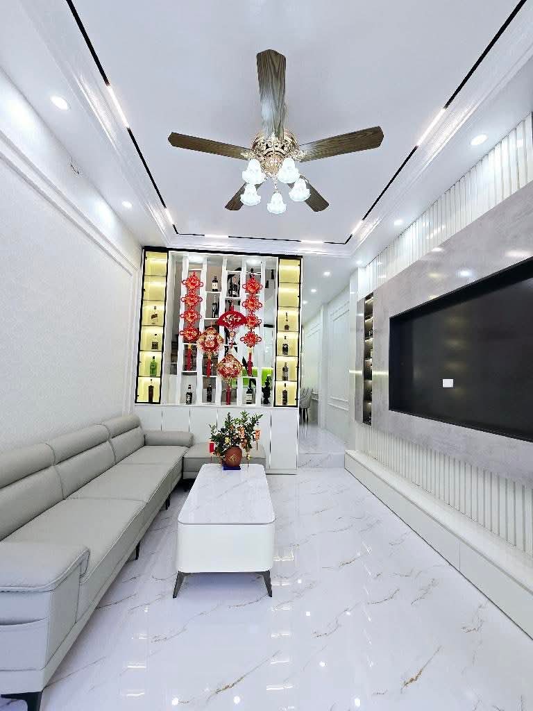 BÁN NHÀ 62M 4TẦNG 3NGỦ 4WC 6TỶ FULL NỘI THẤT. VĨNH NINH -VĨNH QUỲNH VĨNH QUỲNH