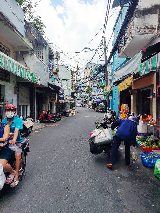 CHỦ ĐI NƯỚC NGOÀI CẦN BÁN NHÀ MT CHỢ ĐƯỜNG ĐỘI CUNG , 24.3 M², TRỆT + LỬNG + LẦU, NHỈNH 4 TỶ