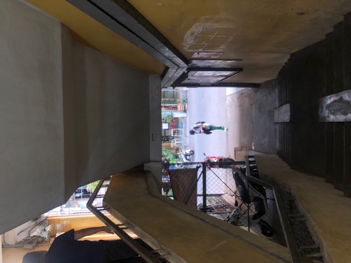 Cần bán chung cư ngay chợ hoa sầm uất, cách khu vui chơi Đầm Sen chưa tới 1 km,  41m², nhỉnh 2 tỷ