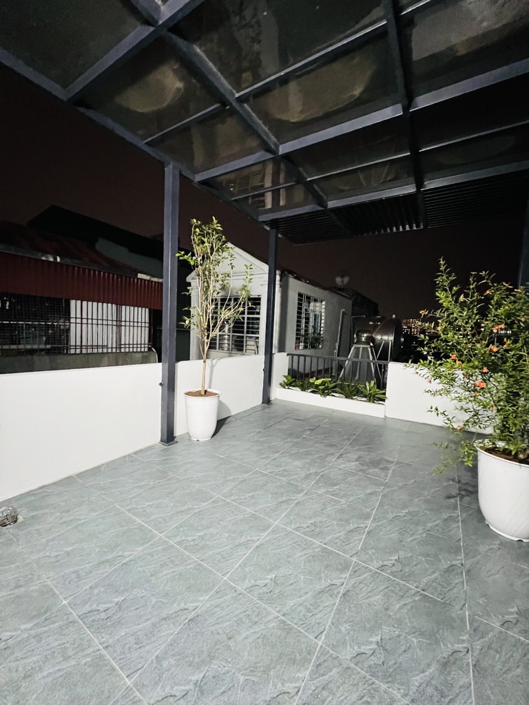 SỞ HỮU NGAY NHÀ PHỐ - Ô TÔ ĐỖ - HỒ ĐiỀU HÒA - NHỈNH 6 TỶ