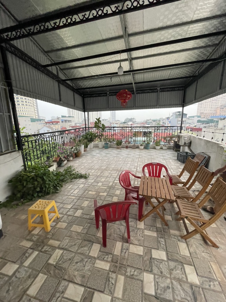 NHÀ ĐẸP - 1 NHÀ RA Ô TÔ TRÁNH - GIÁ CỰC TỐT ĐƯỜNG 19/5