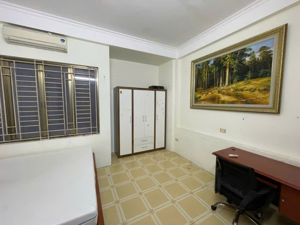 BÁN NHÀ TRẦN PHÚ HÀ ĐỒNG - PHÂN LÔ - KINH DOANH - TIỆN RA TÀU TRÊN CAO ĐI LÀM