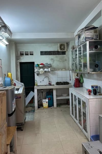 Bán NHÀ CŨ tiện xây mới - HẺM XE HƠI khu cao tầng – nhỉnh 5 tỷ 