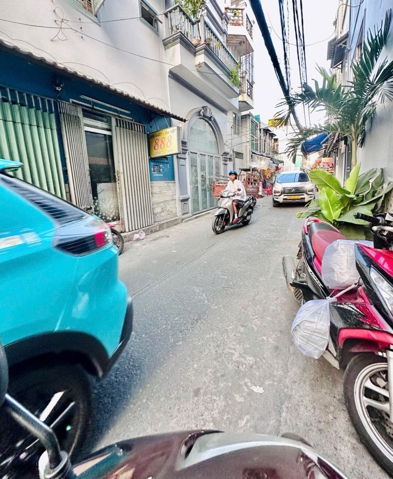HẺM ÔTÔ THÔNG – MẶT TIỀN 11m – Dòng tiền 22tr – chỉ 6.4 tỷ