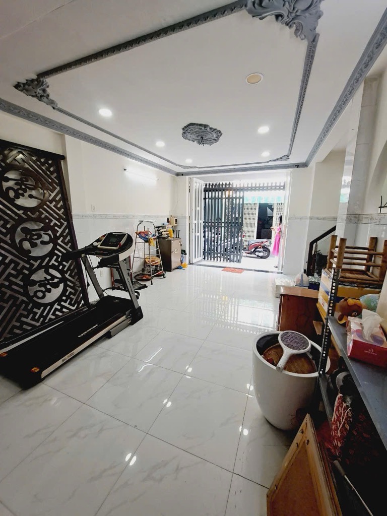 NHÀ MỚI CỨNG CÁP - LÔ GÓC ĐẸP SÁT MẶT TIỀN BỜ KÈ HẬU GIANG- TRUNG TÂM QUẬN 6