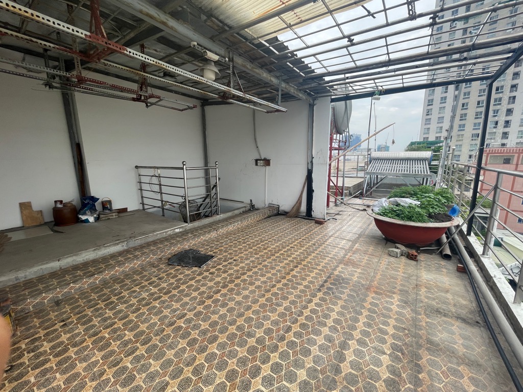 MẶT TIỀN SÁT NGÃ TƯ PHẠM VĂN CHÍ & MAI XUÂN THƯỞNG - 6,5x15M - 6 TẦNG THANG MÁY