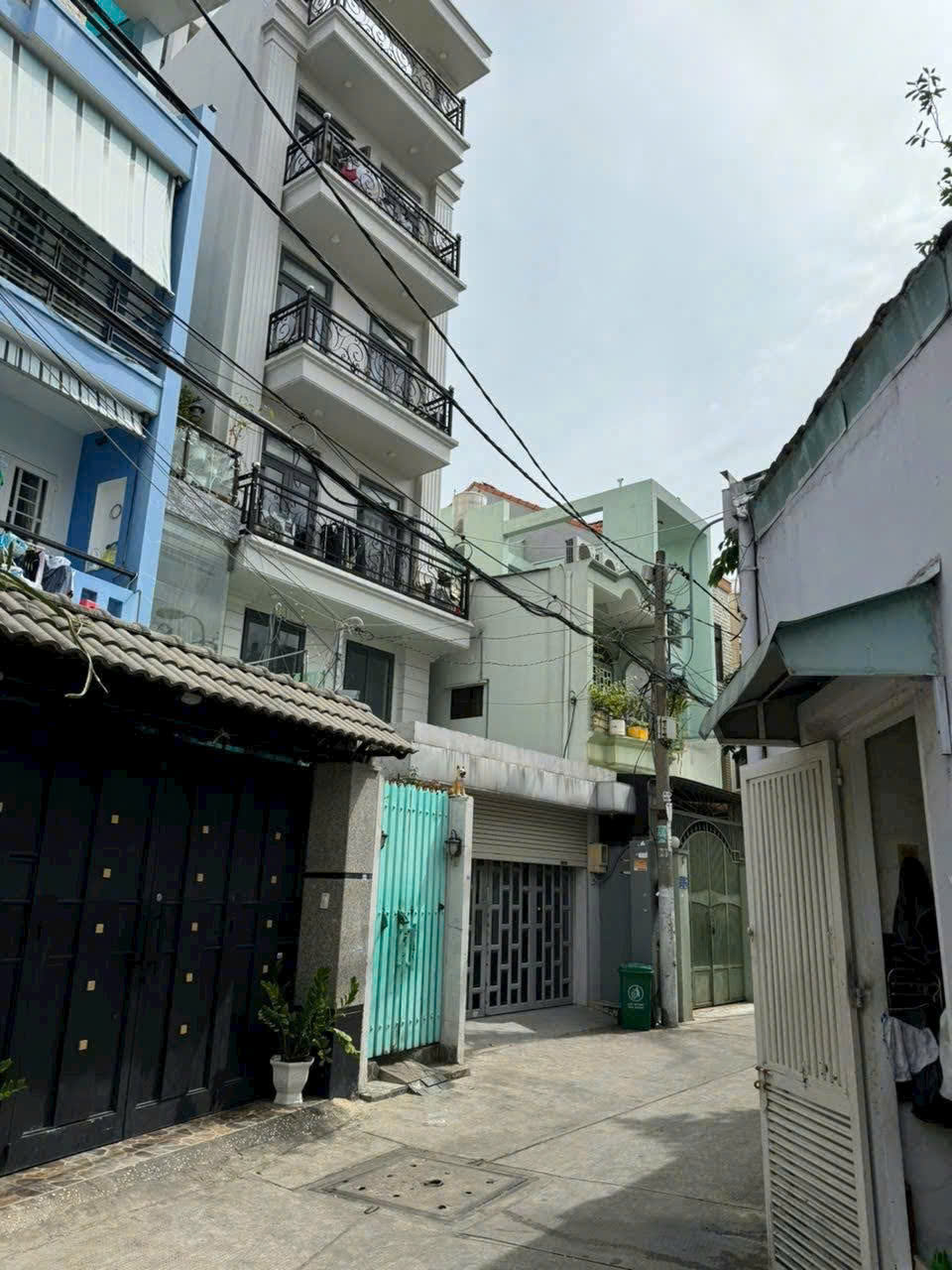 HẺM 10M TO HƠN ĐƯỜNG, TRUNG MỸ TÂY Q12, 93M2, 4 TẦNG, KHU DÂN TRÍ CAO.